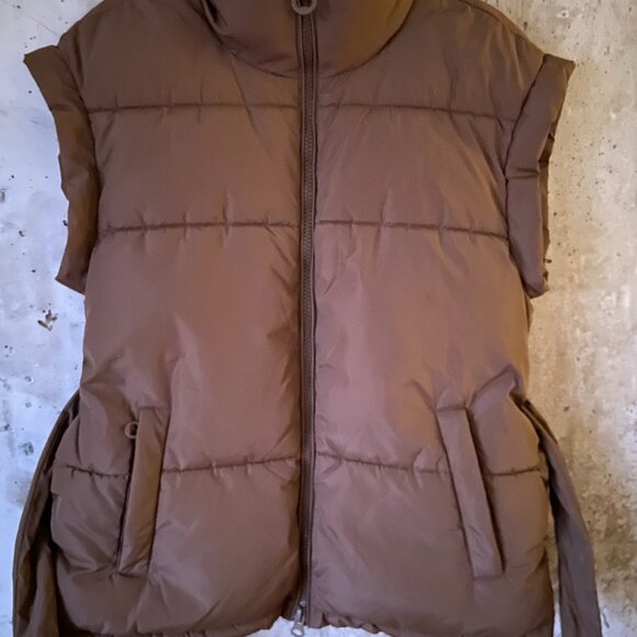 Noize- Canadian Cruelty Free Vest - Picture 2 of 7